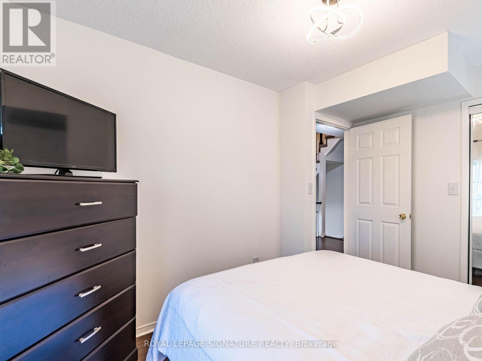Photo 23 of 11 3055 Elmcreek Road, Mississauga ON