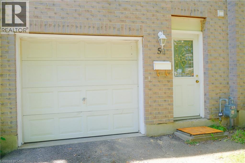 Photo 2 of 59 Mooregate Crescent, Kitchener ON