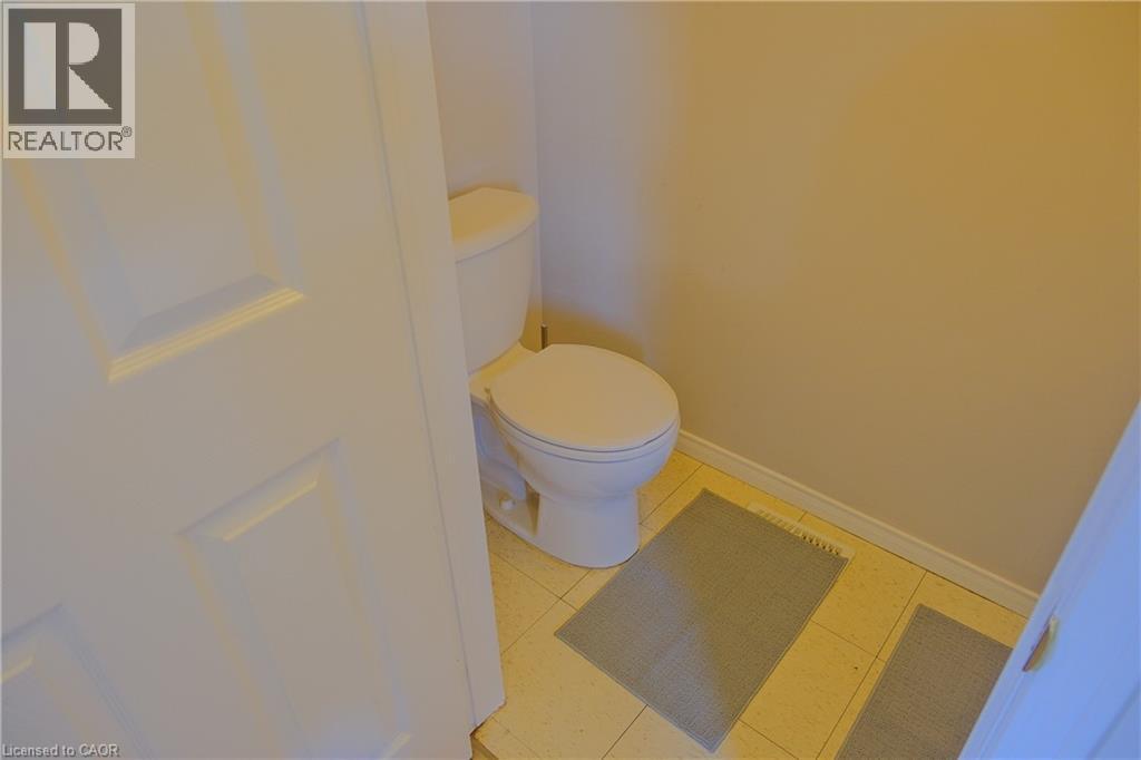 Photo 21 of 59 Mooregate Crescent, Kitchener ON