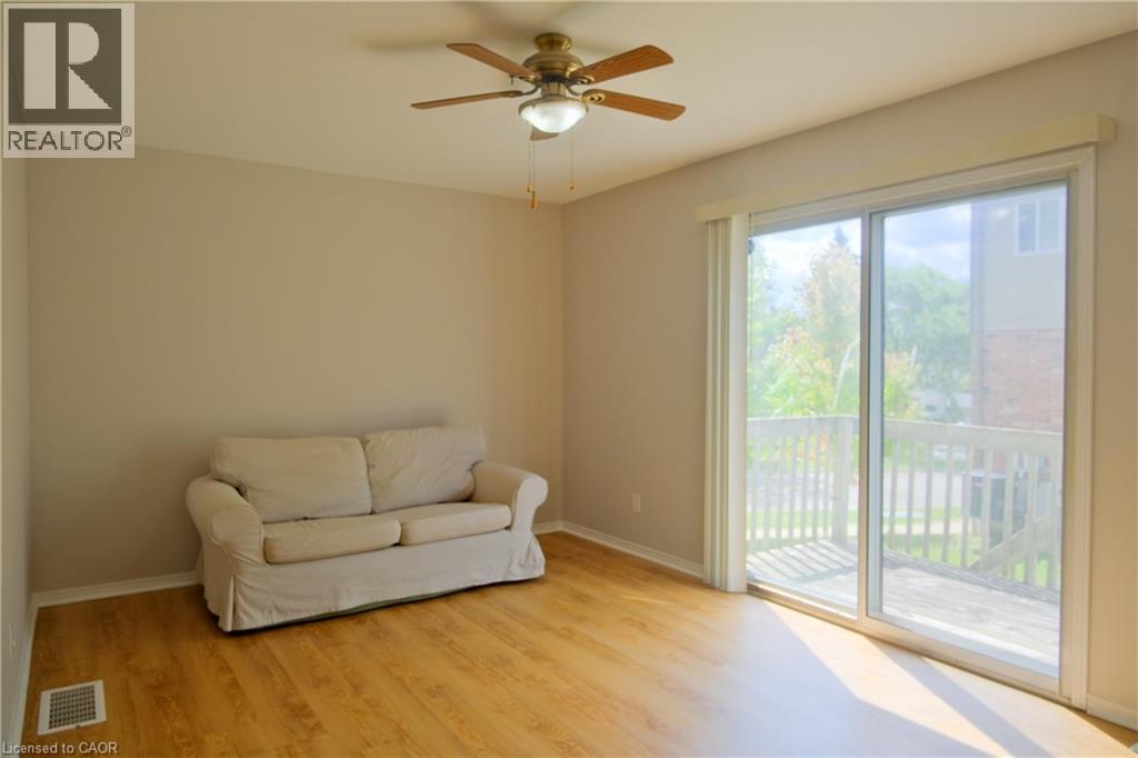 Photo 7 of 59 Mooregate Crescent, Kitchener ON