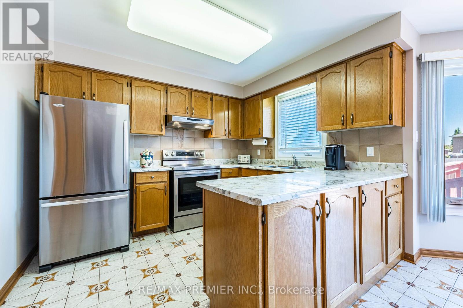 Photo 12 of 18 Mathewson Street, Vaughan ON
