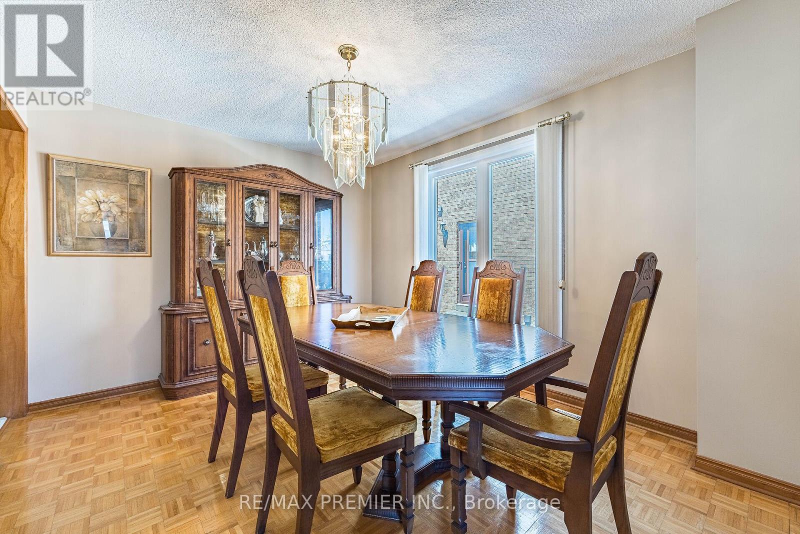Photo 13 of 18 Mathewson Street, Vaughan ON