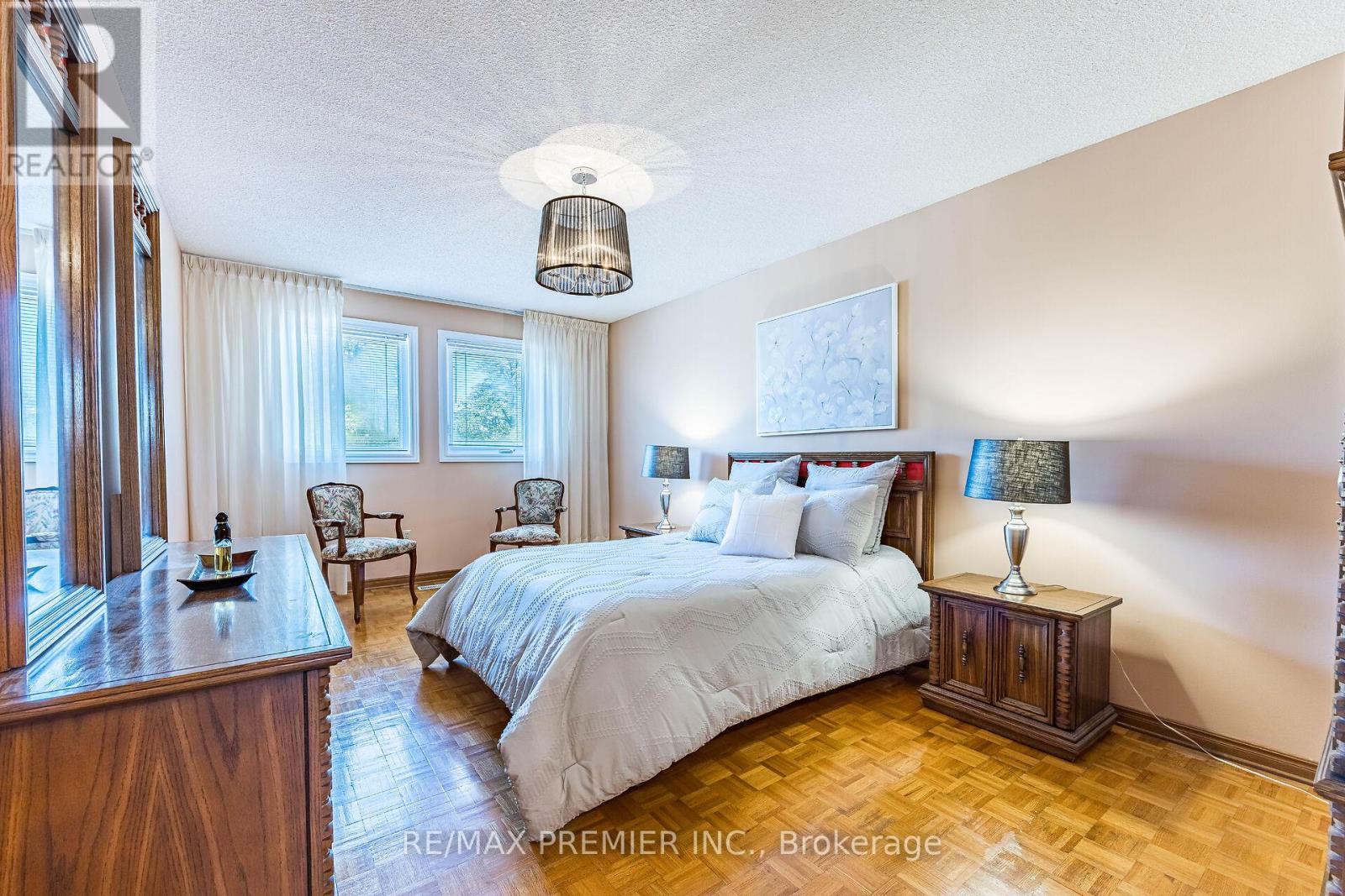 Photo 16 of 18 Mathewson Street, Vaughan ON