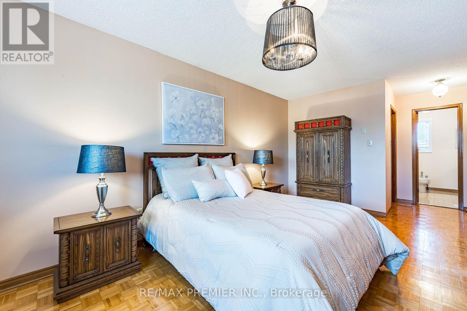 Photo 17 of 18 Mathewson Street, Vaughan ON