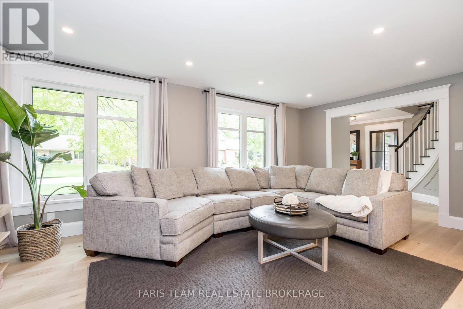 Photo 13 of 8 Malta Crescent, Springwater ON