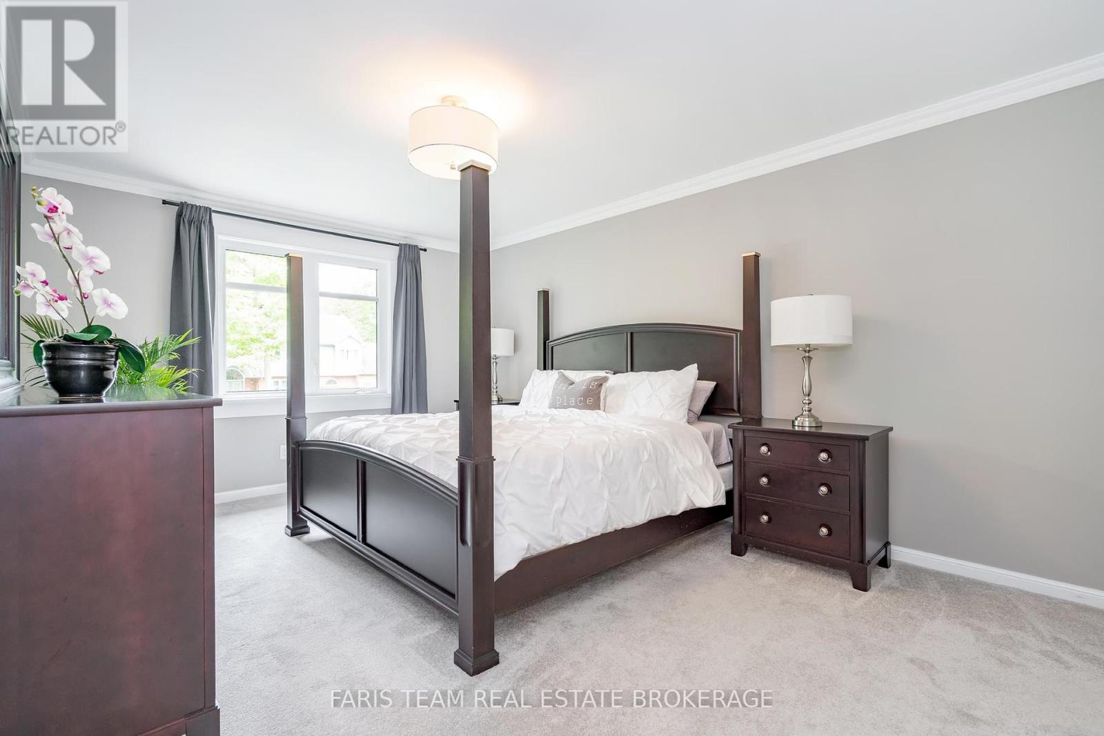 Photo 19 of 8 Malta Crescent, Springwater ON