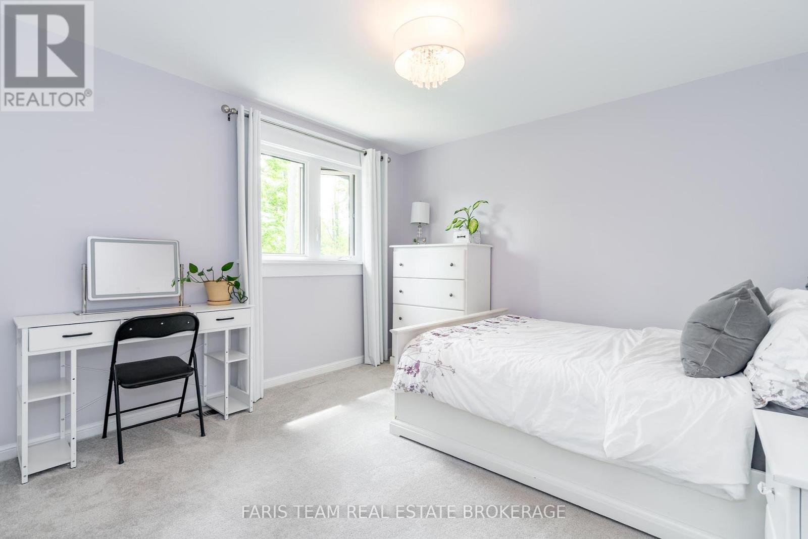 Photo 21 of 8 Malta Crescent, Springwater ON