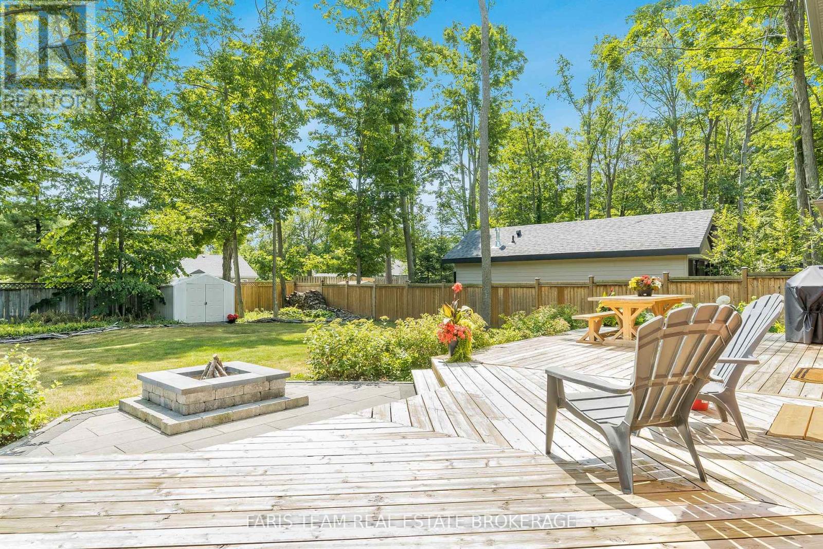 Photo 31 of 8 Malta Crescent, Springwater ON