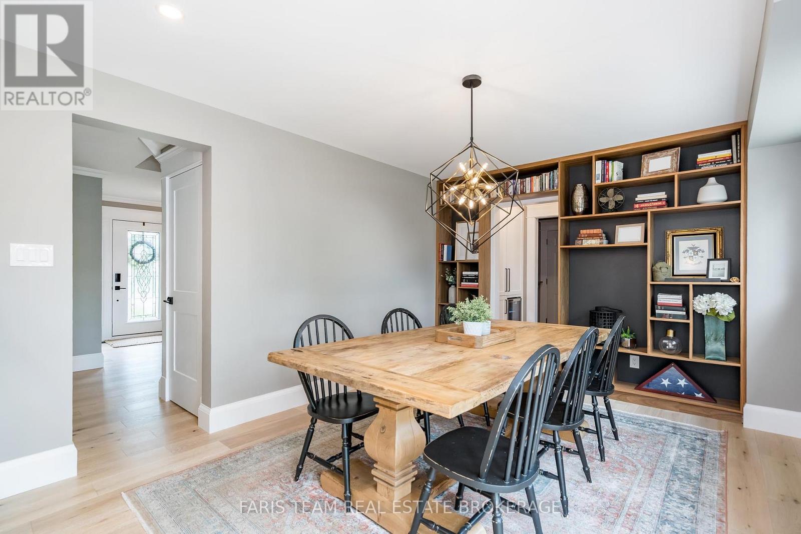 Photo 9 of 8 Malta Crescent, Springwater ON