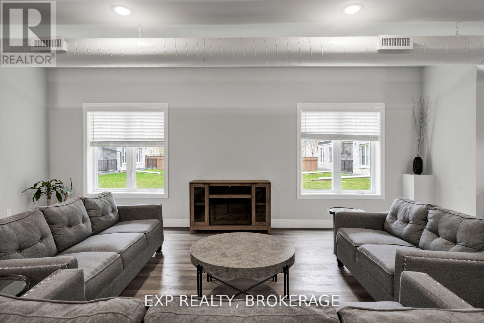 Photo 17 of 405 501 Frontenac Street, Kingston ON