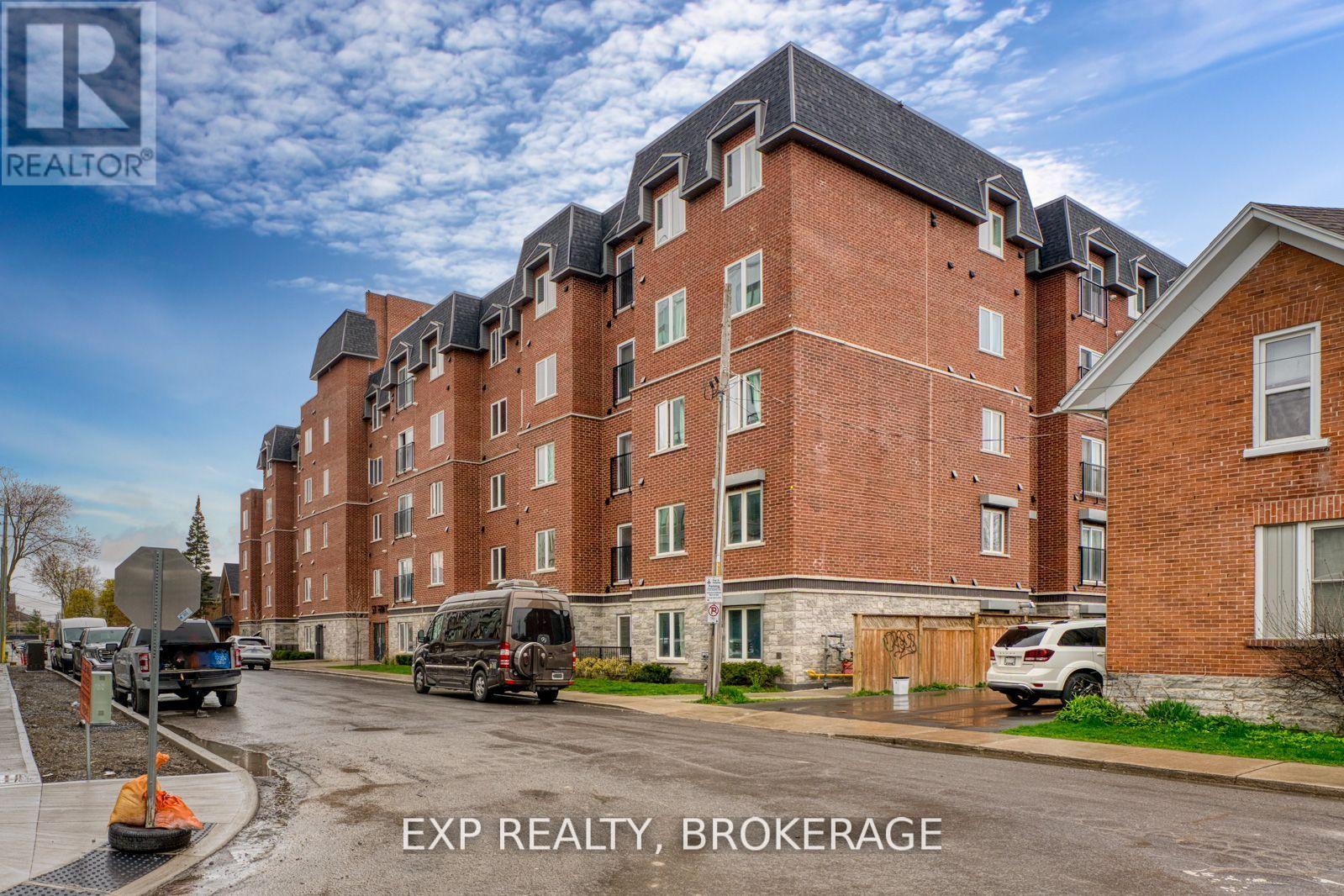 Photo 2 of 405 501 Frontenac Street, Kingston ON