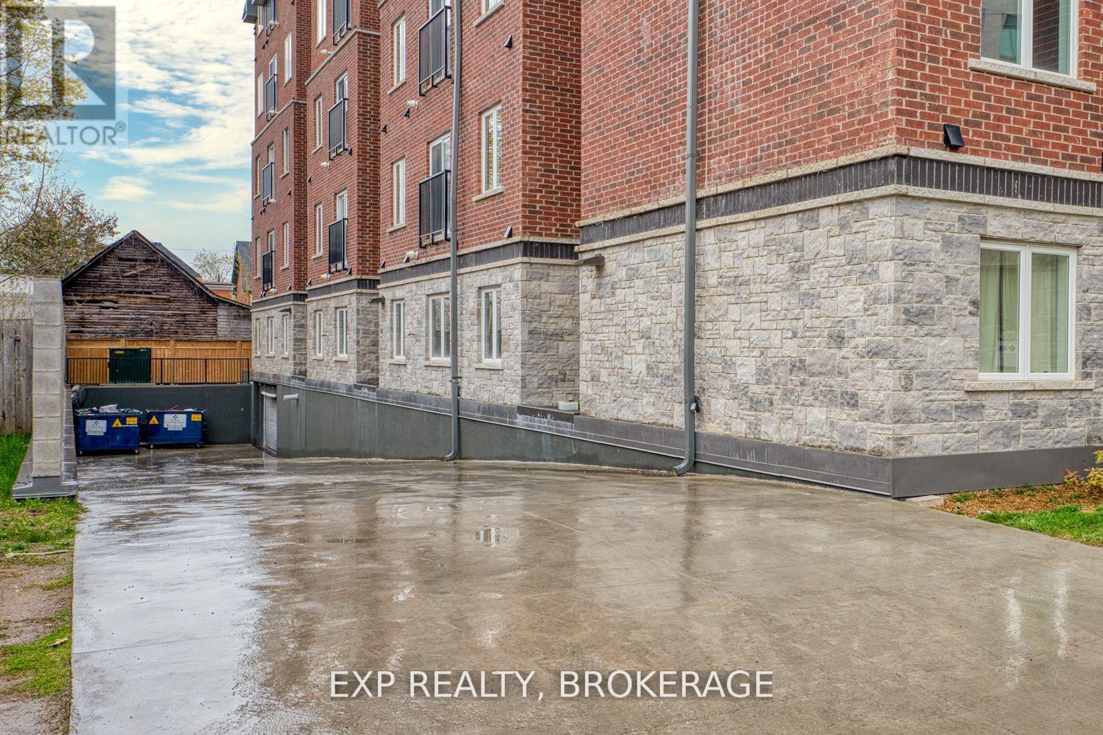Photo 23 of 405 501 Frontenac Street, Kingston ON