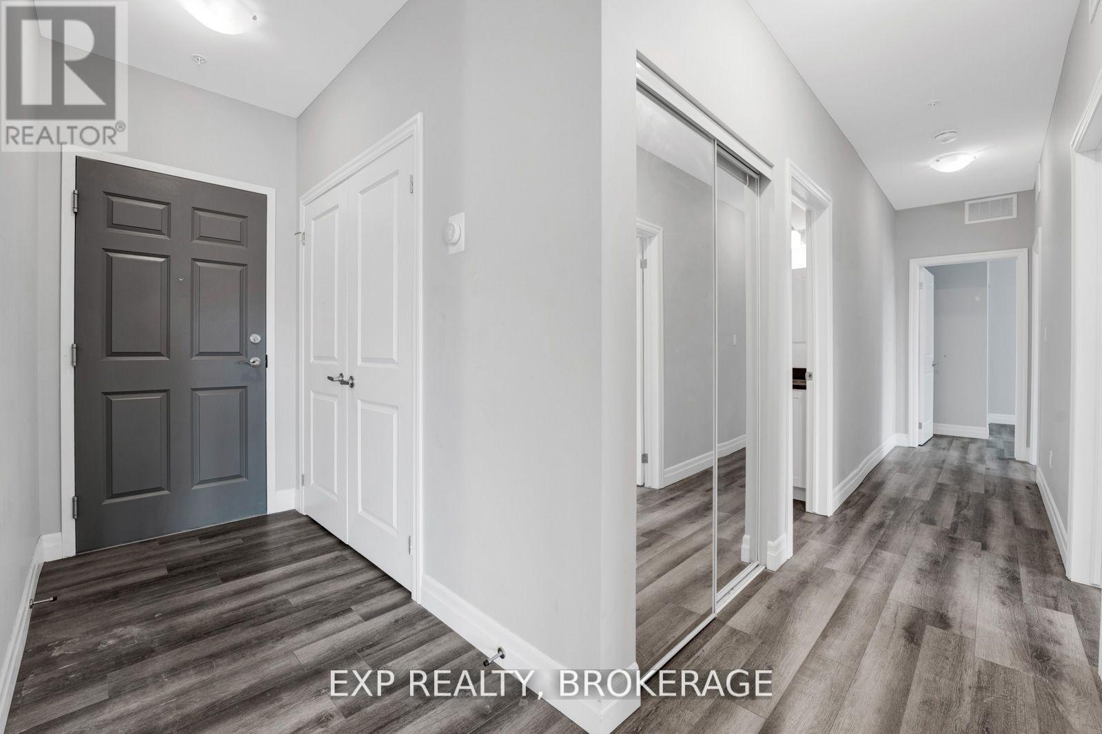 Photo 4 of 405 501 Frontenac Street, Kingston ON