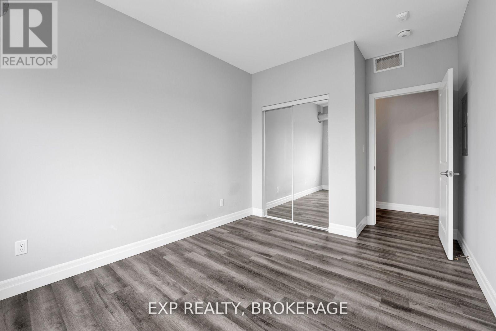 Photo 8 of 405 501 Frontenac Street, Kingston ON