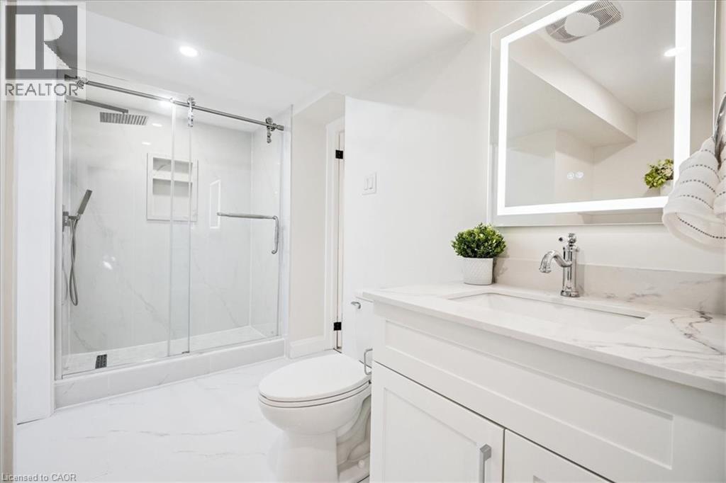 Photo 31 of 25 Elgin Street, Waterdown ON