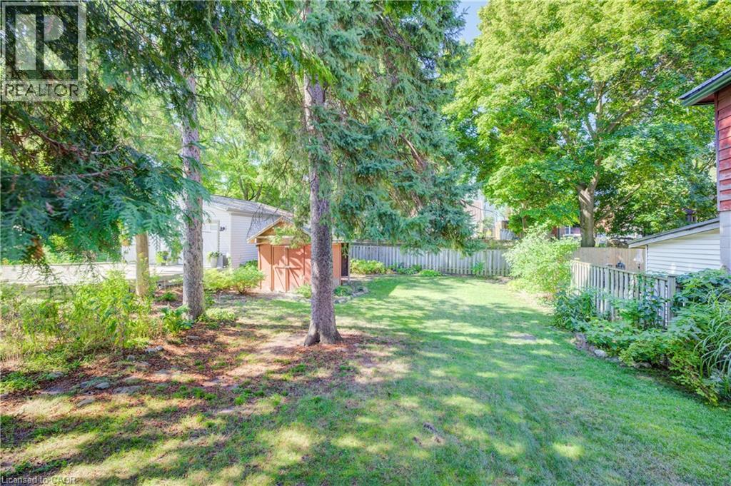 Photo 40 of 19 Dunbar Road N, Waterloo ON
