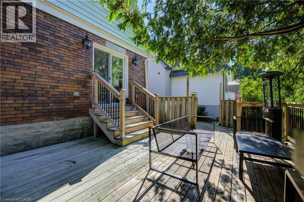 Photo 39 of 19 Dunbar Road N, Waterloo ON