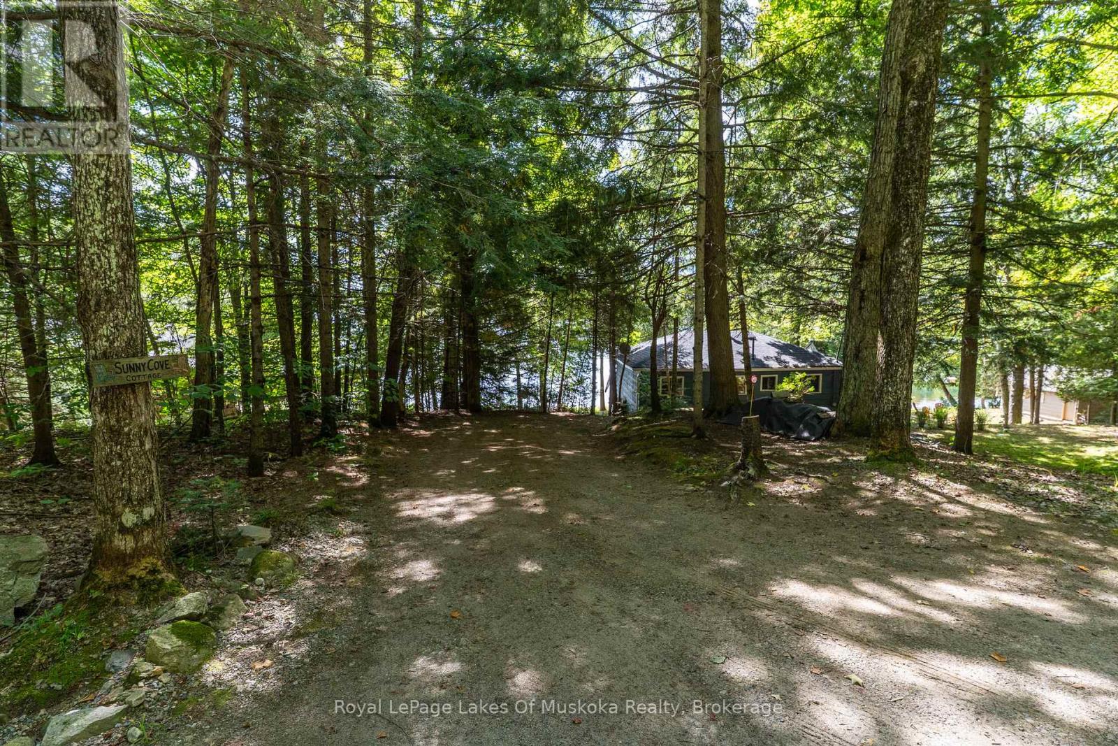 Photo 18 of 1020 Grandview Drive, Lake Of Bays ON