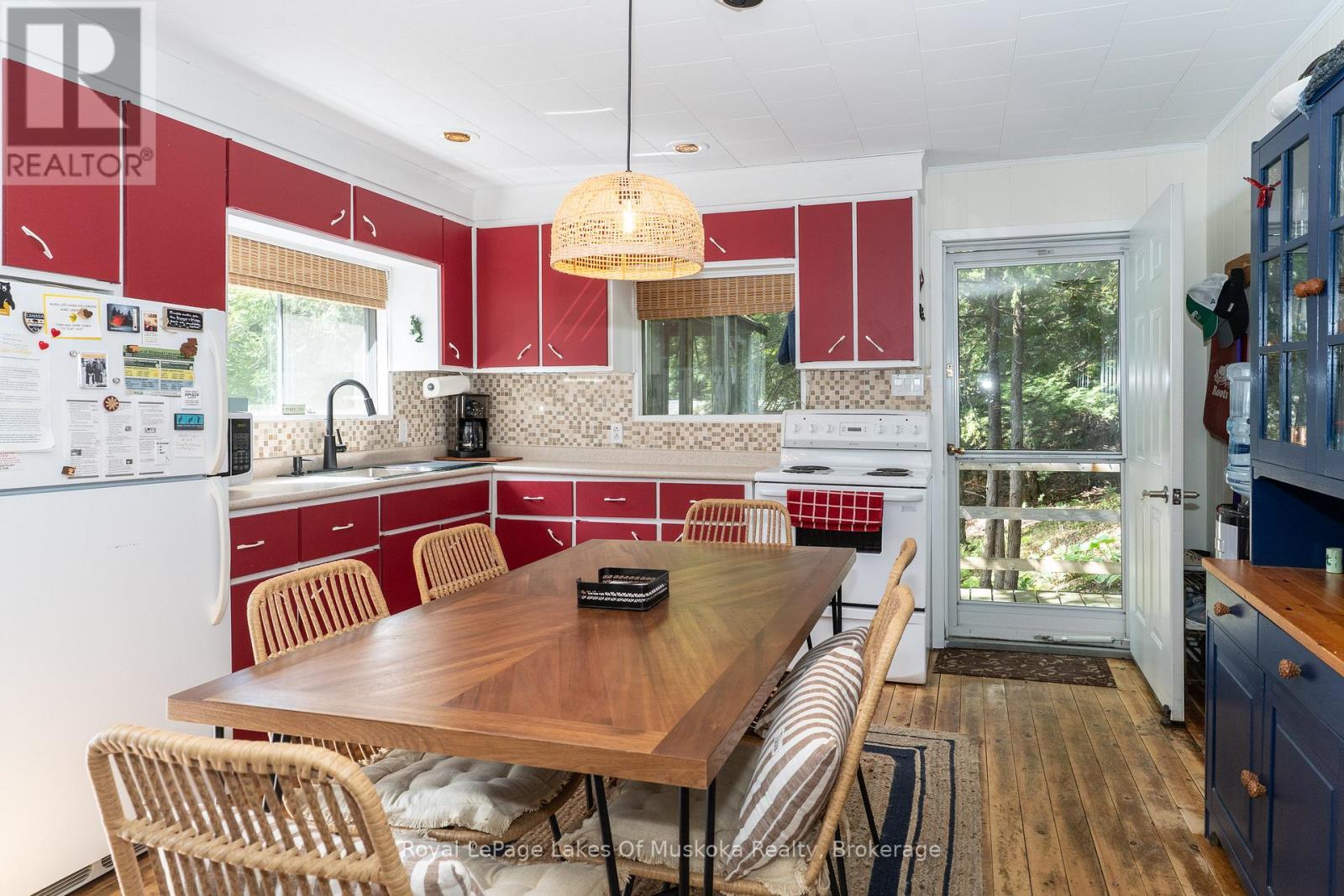 Photo 4 of 1020 Grandview Drive, Lake Of Bays ON