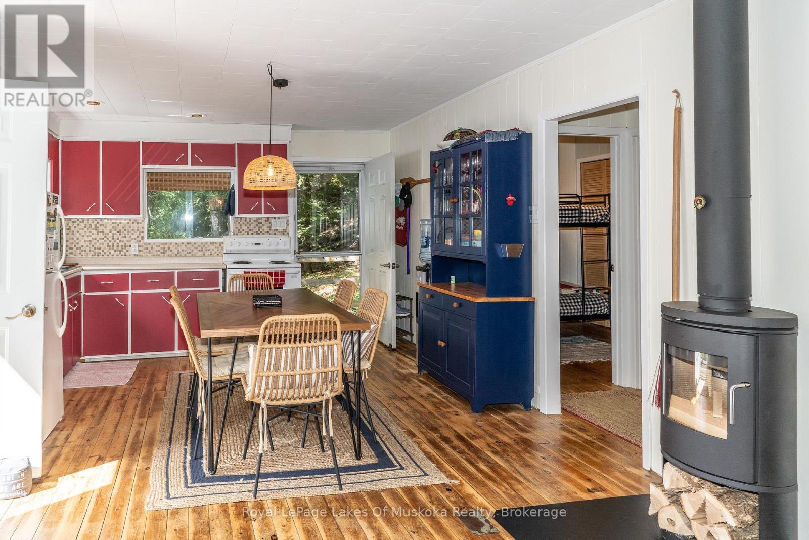 Photo 8 of 1020 Grandview Drive, Lake Of Bays ON