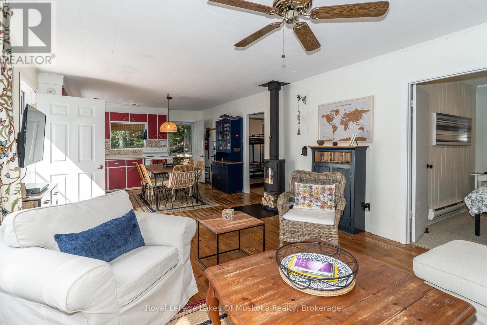Photo 9 of 1020 Grandview Drive, Lake Of Bays ON