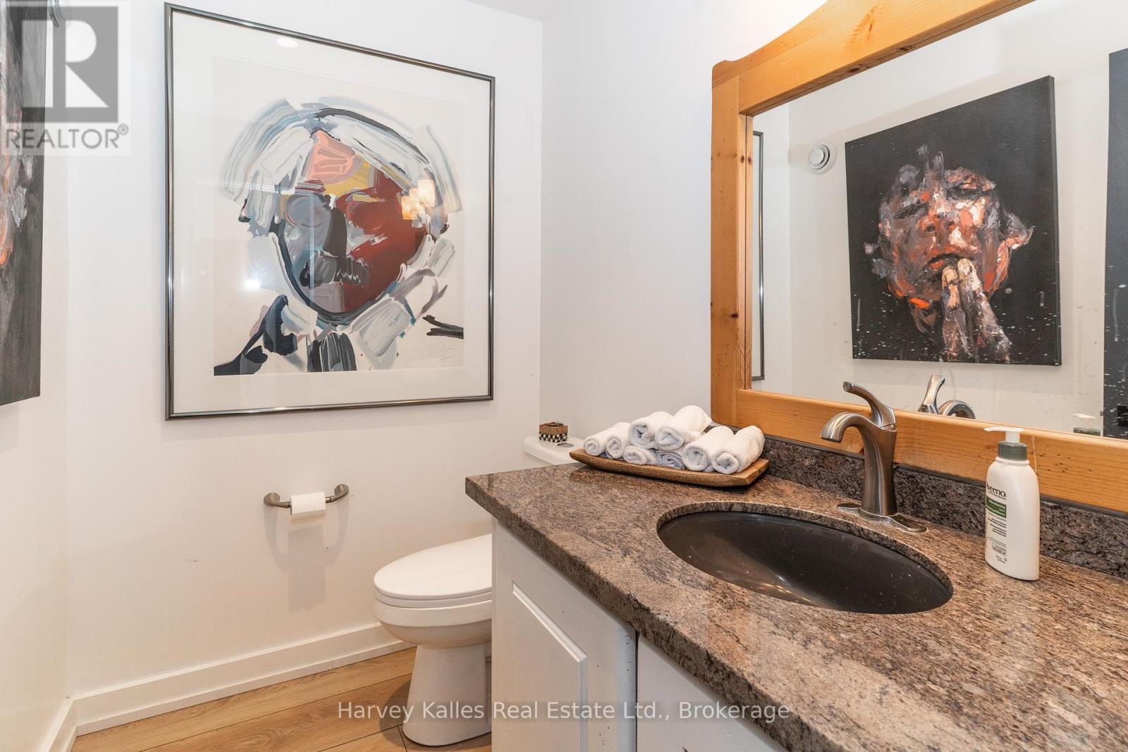 Photo 17 of 4 1118 North Drive, Muskoka Lakes ON