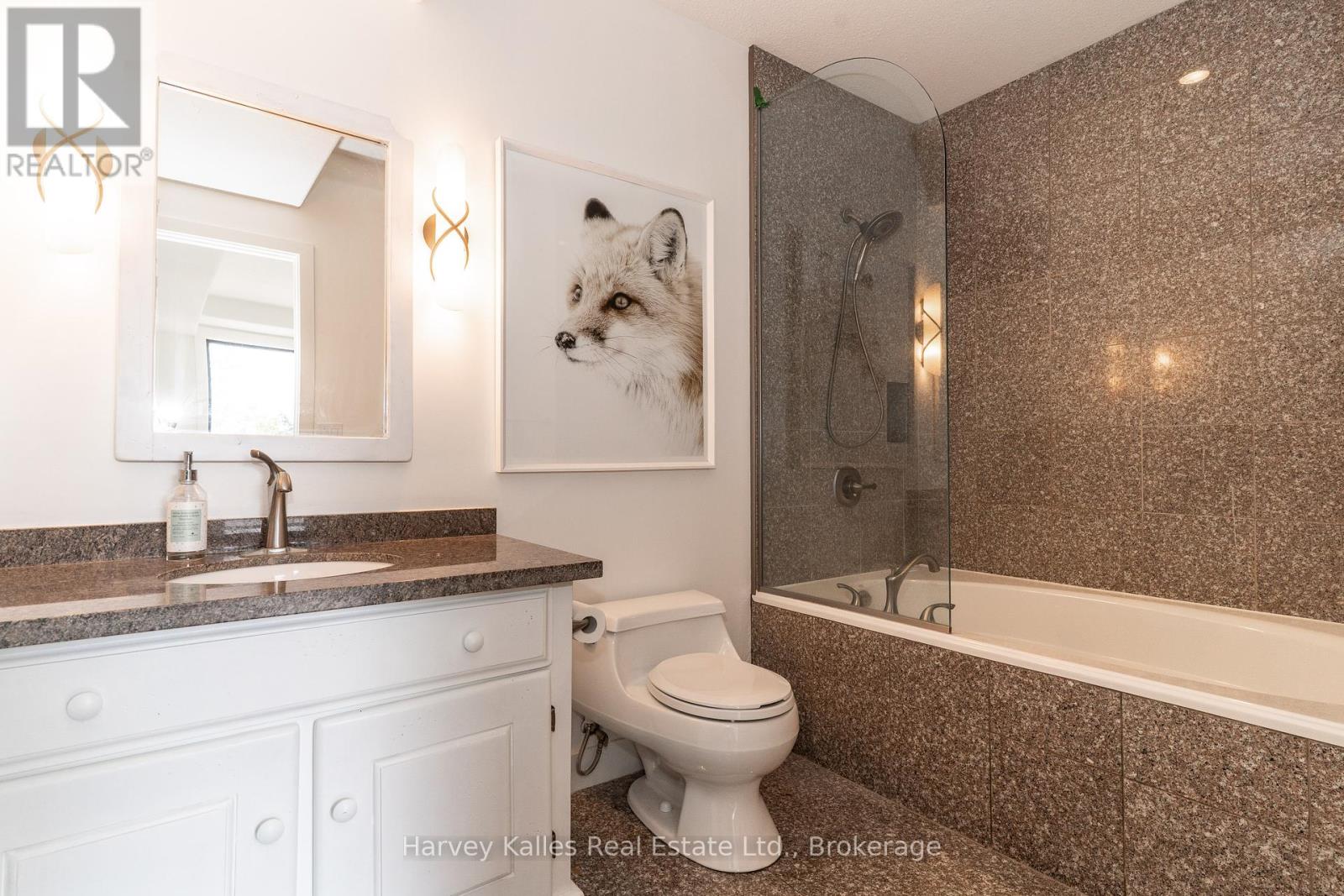 Photo 24 of 4 1118 North Drive, Muskoka Lakes ON