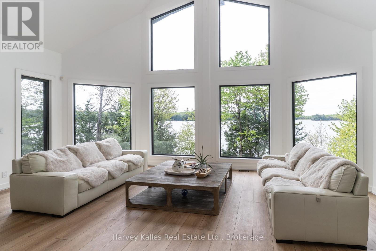 Photo 6 of 4 1118 North Drive, Muskoka Lakes ON