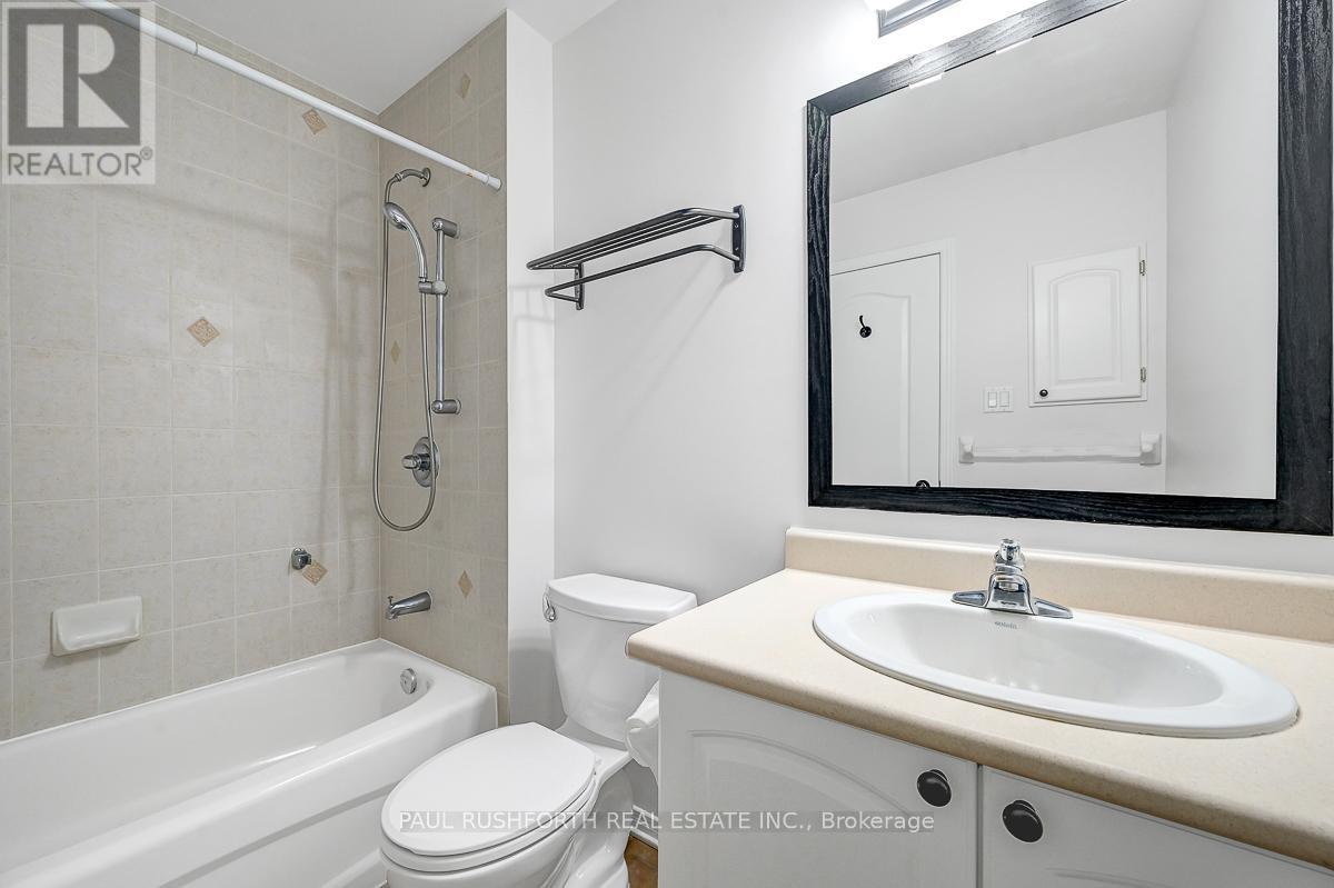 Photo 18 of 115 Tall Oak Private, Ottawa ON