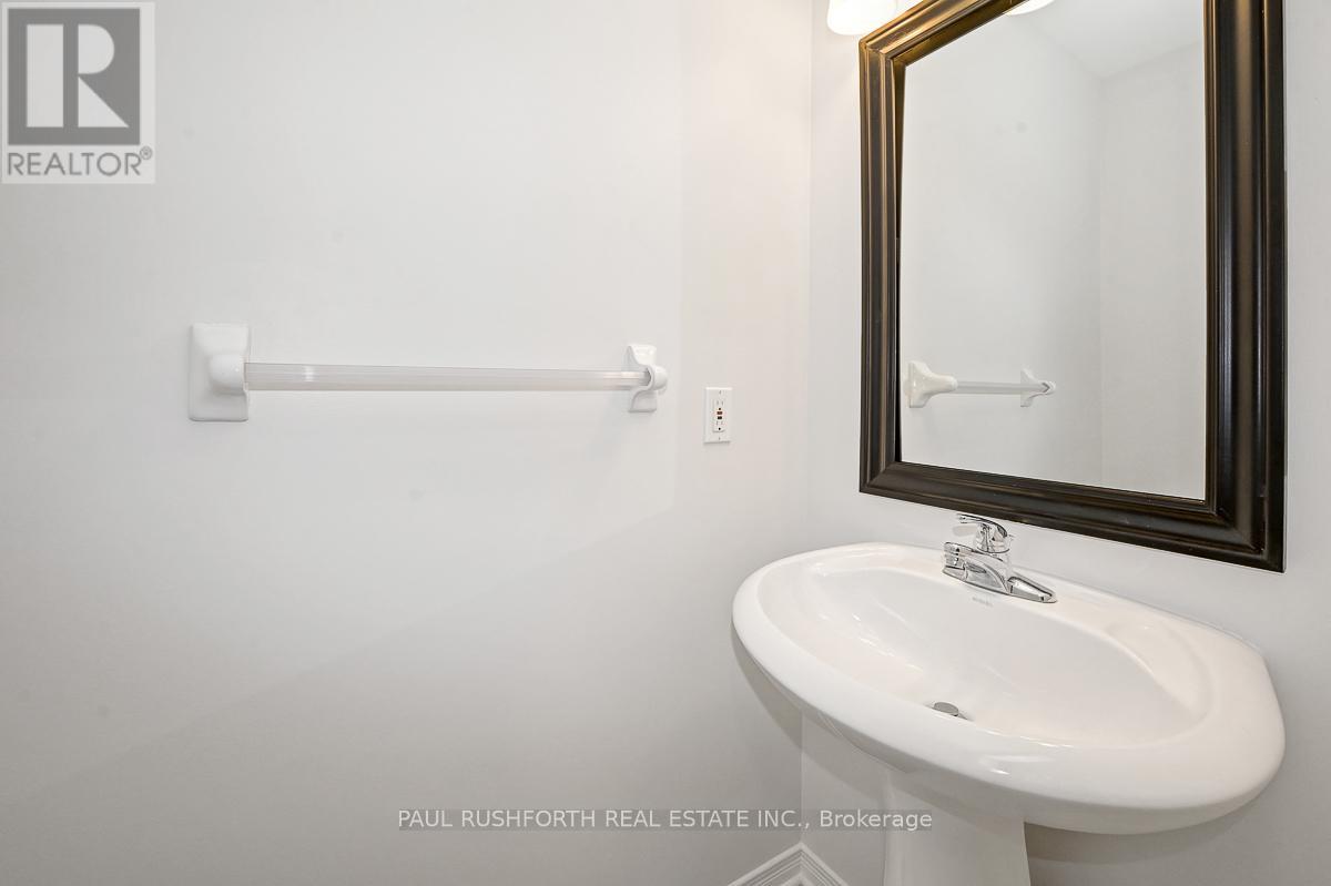 Photo 21 of 115 Tall Oak Private, Ottawa ON