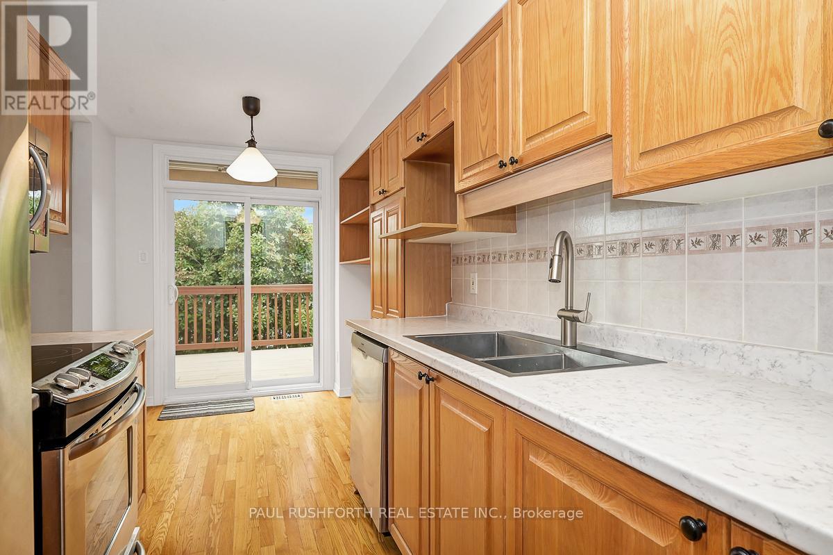 Photo 8 of 115 Tall Oak Private, Ottawa ON
