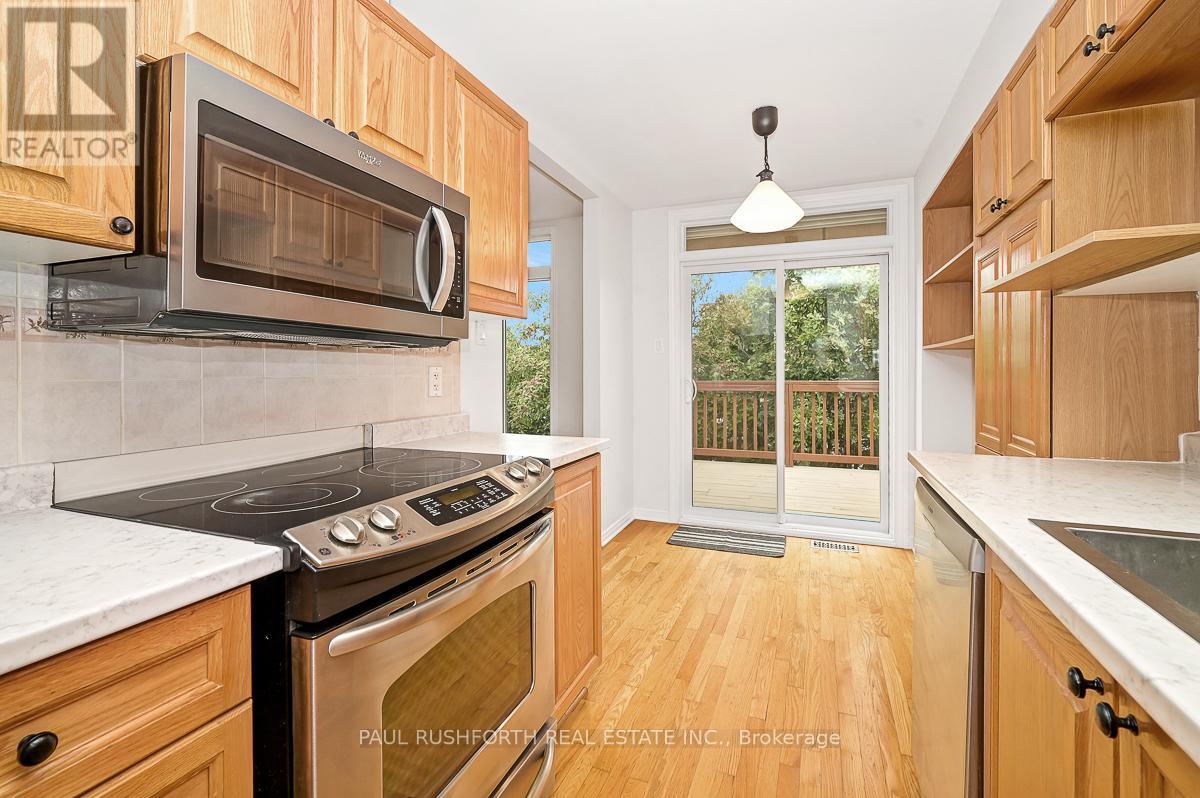 Photo 9 of 115 Tall Oak Private, Ottawa ON