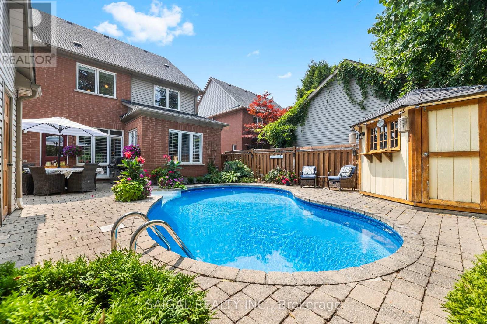 Photo 2 of 7174 Upton Crescent, Mississauga ON
