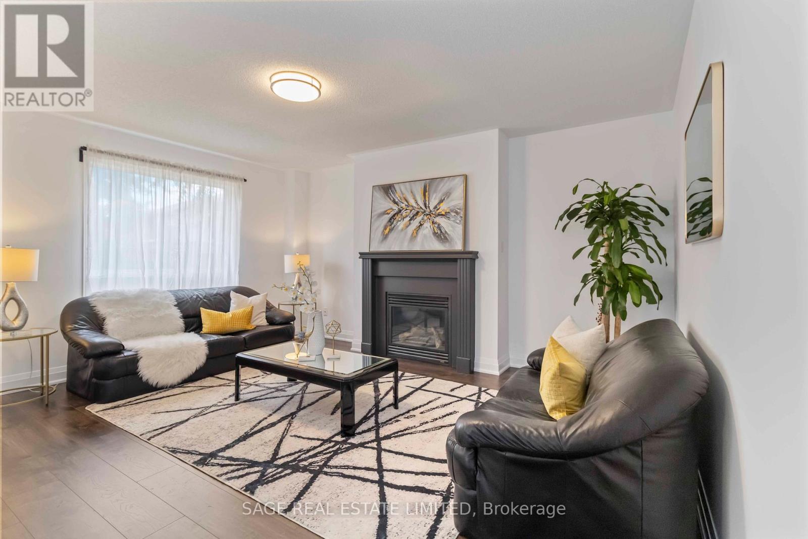 Photo 12 of 4159 Castlebury Street, Mississauga ON