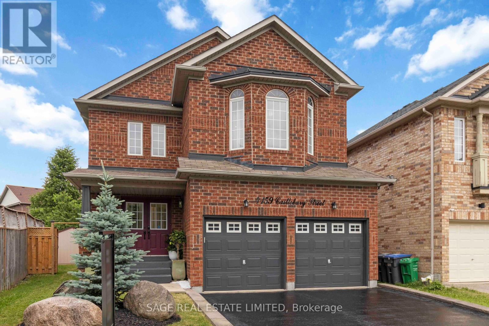 Photo 2 of 4159 Castlebury Street, Mississauga ON