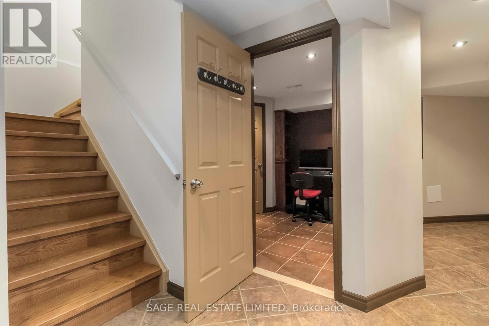 Photo 34 of 4159 Castlebury Street, Mississauga ON