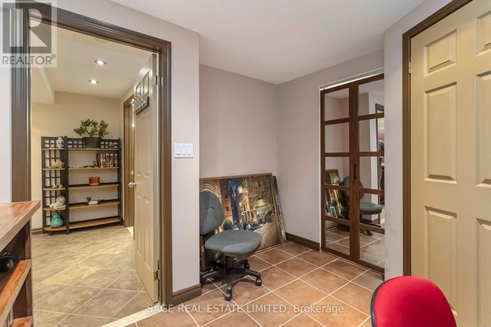 Photo 36 of 4159 Castlebury Street, Mississauga ON