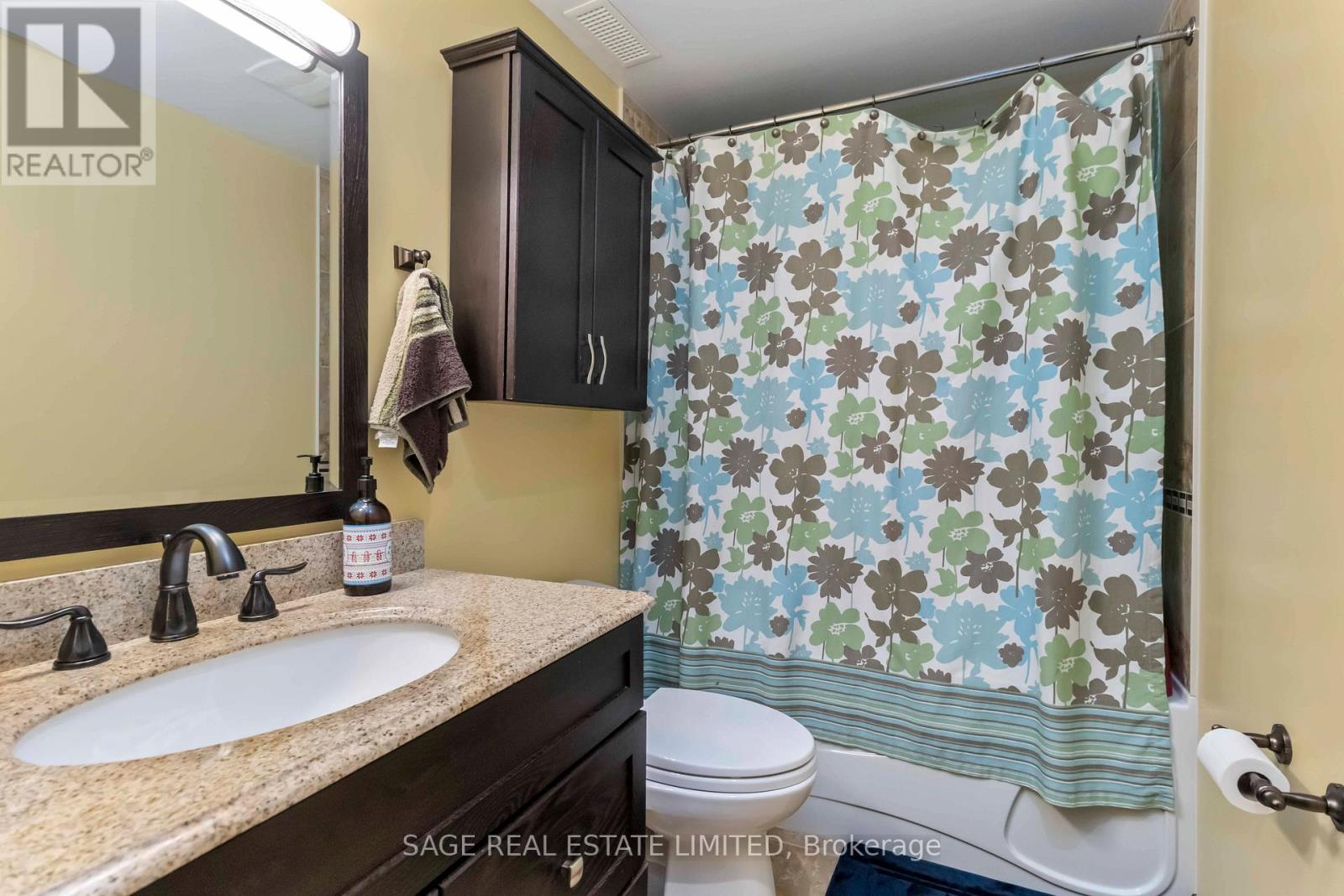 Photo 45 of 4159 Castlebury Street, Mississauga ON