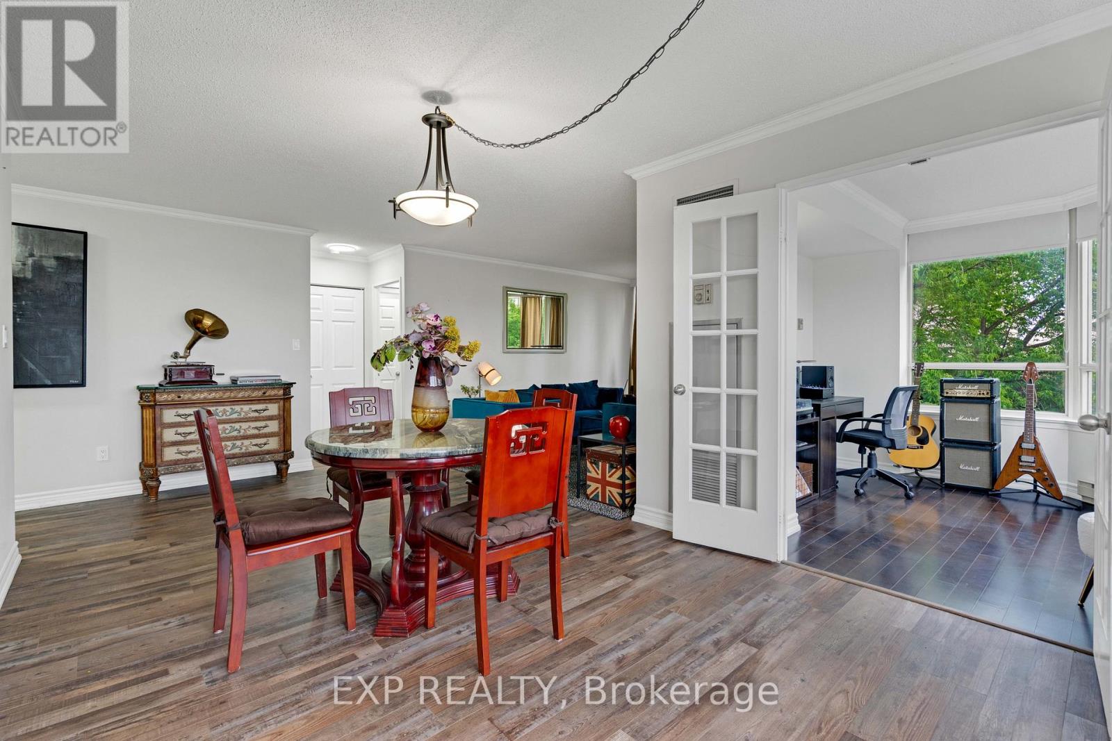 Photo 11 of 203 3605 Kariya Drive, Mississauga ON