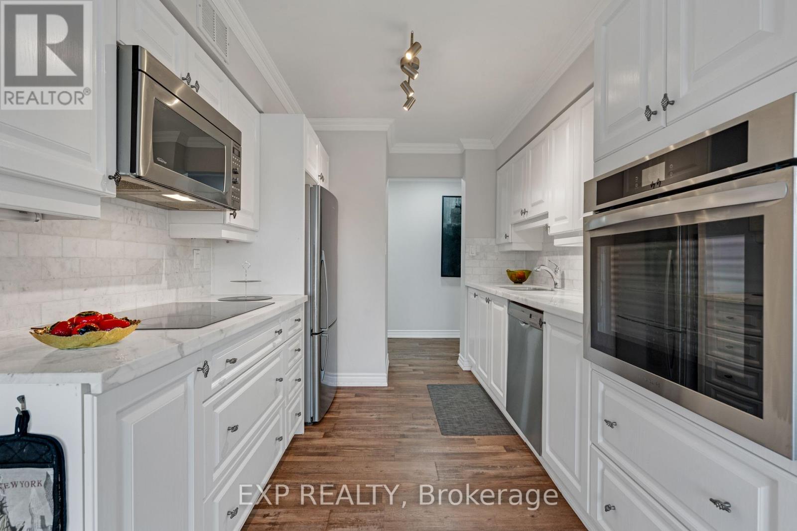 Photo 13 of 203 3605 Kariya Drive, Mississauga ON
