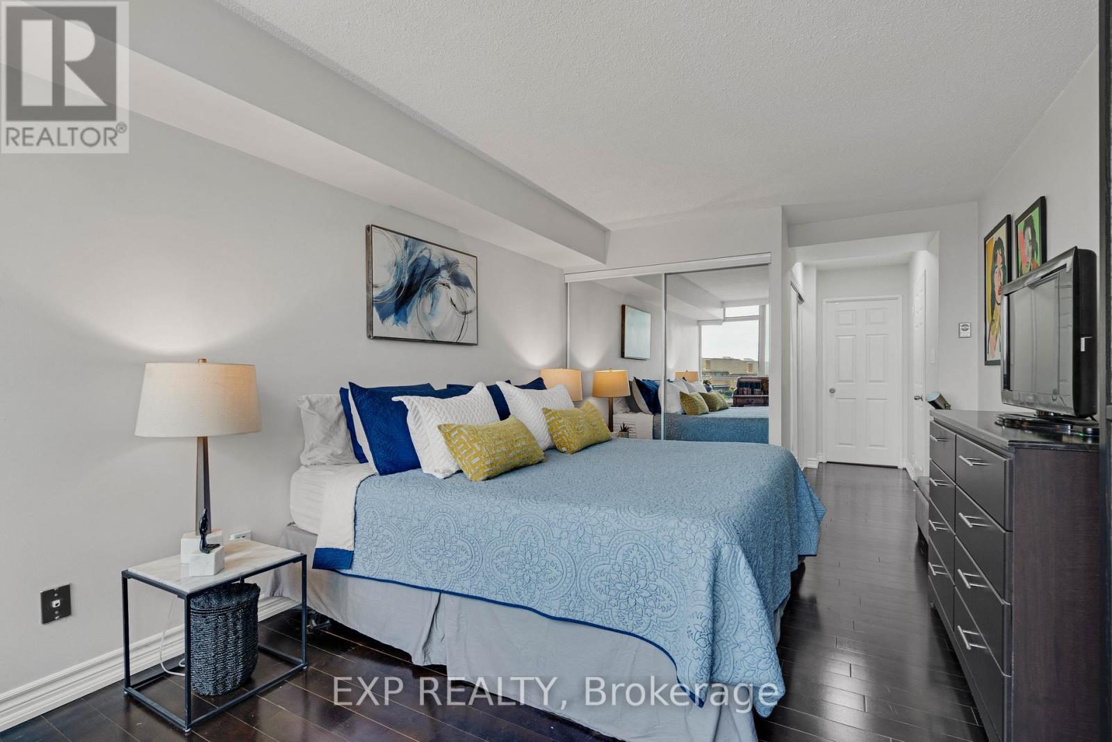 Photo 17 of 203 3605 Kariya Drive, Mississauga ON