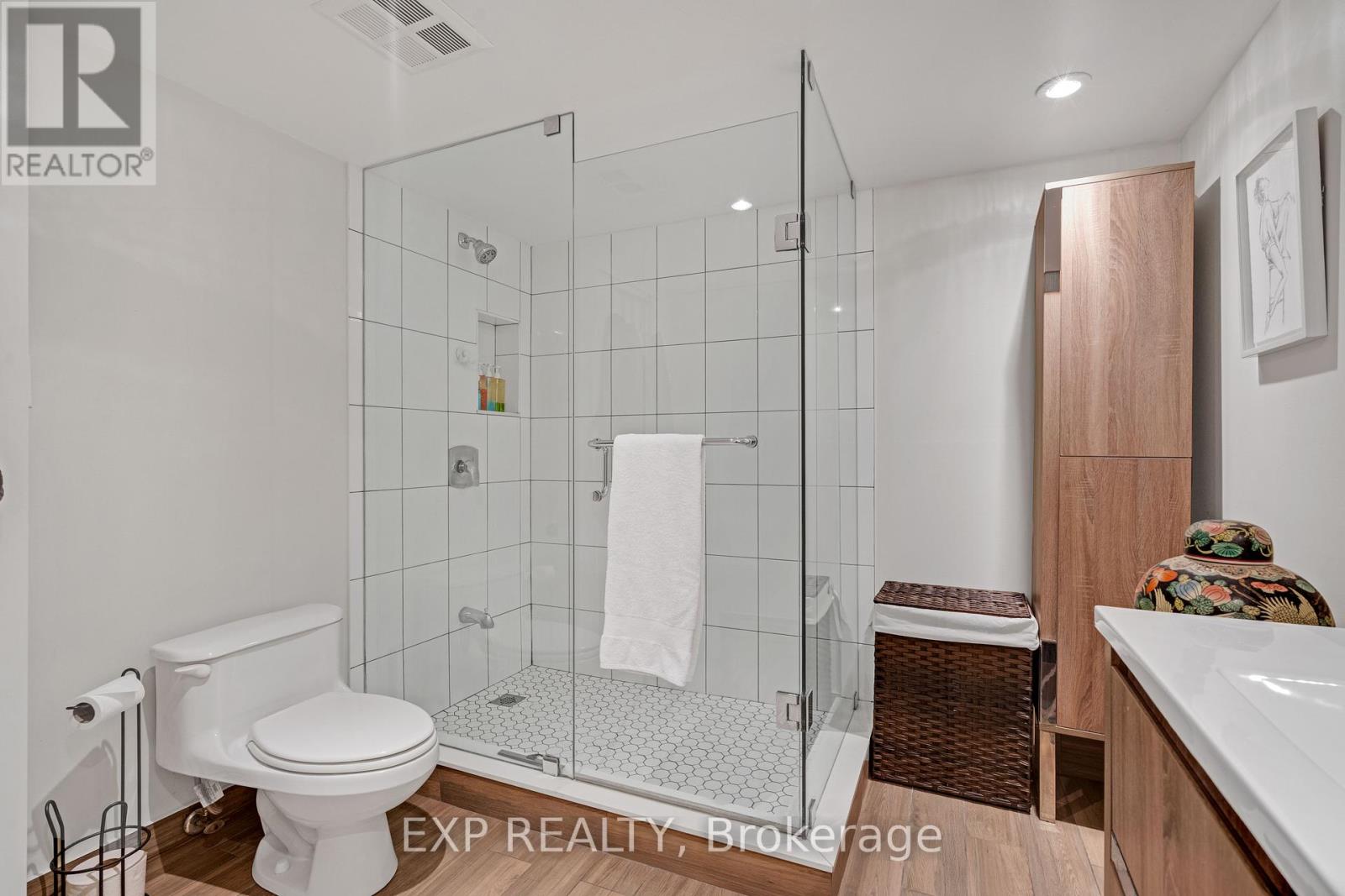 Photo 20 of 203 3605 Kariya Drive, Mississauga ON