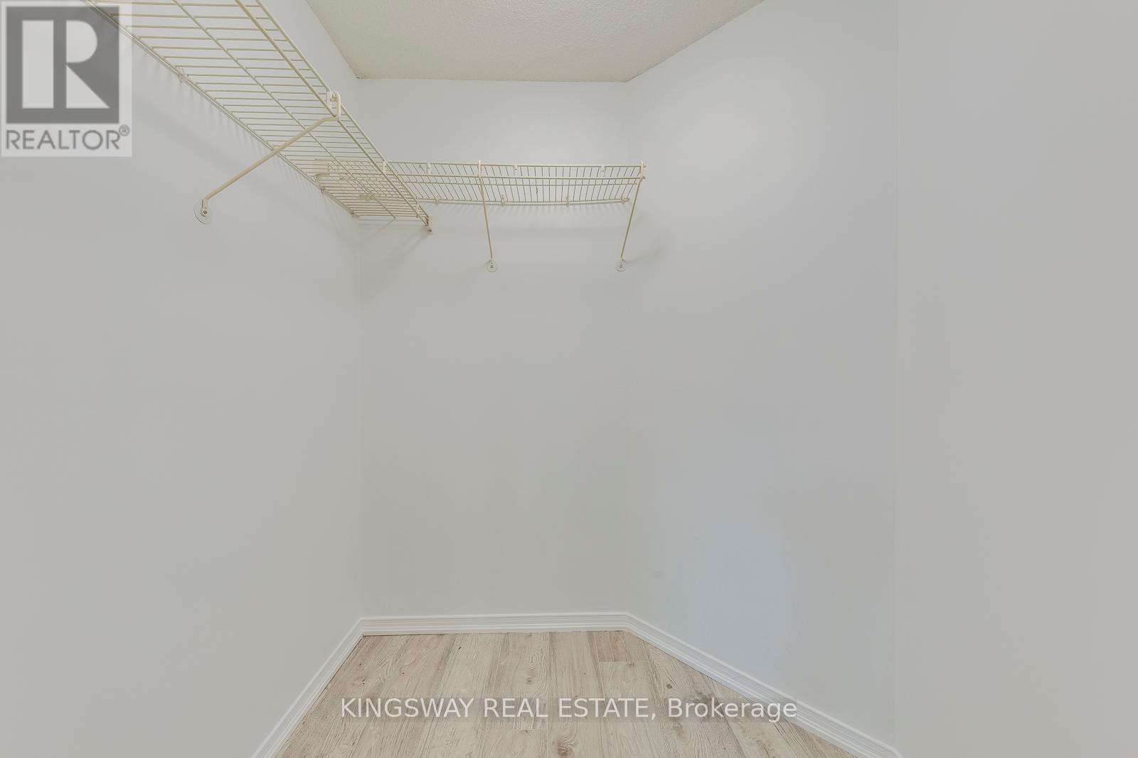 Photo 29 of 110 145 Hillcrest Avenue, Mississauga ON