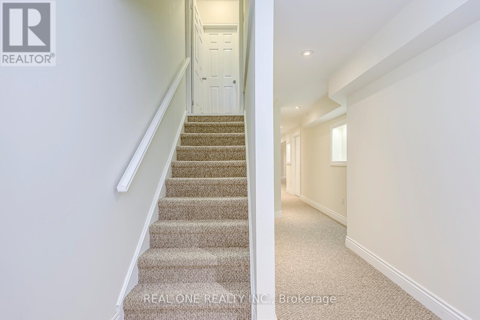 Photo 40 of 2337 Hilda Drive, Oakville ON