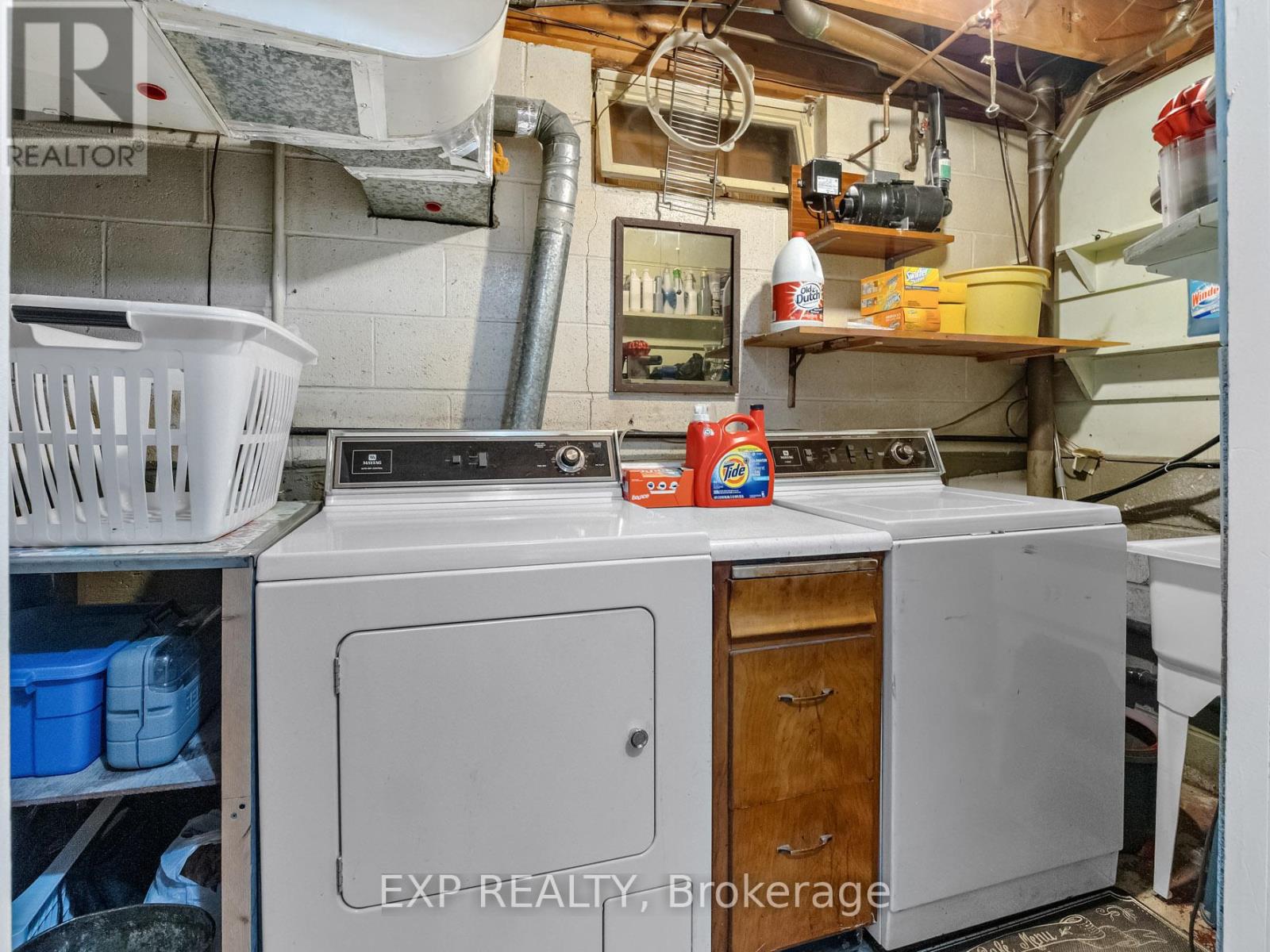 Photo 25 of 6711 Mcmicking Street, Niagara Falls ON