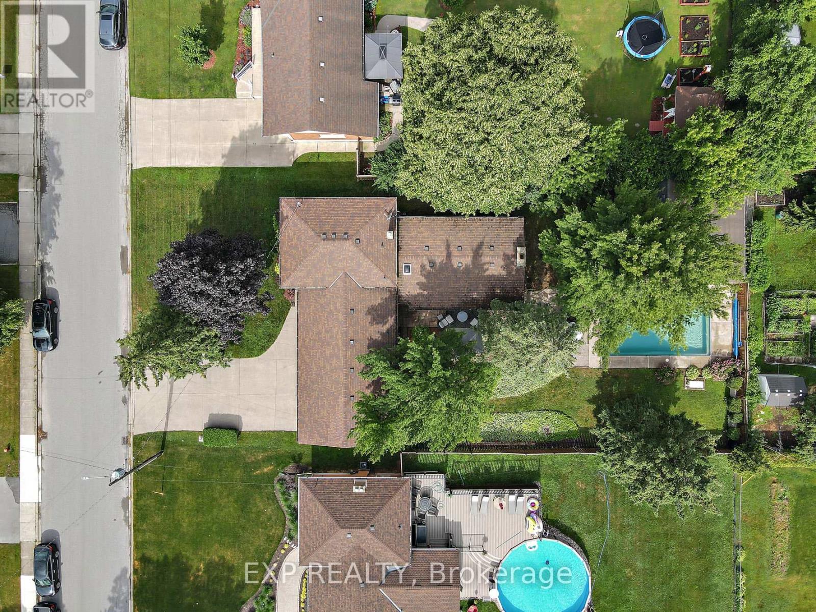 Photo 35 of 6711 Mcmicking Street, Niagara Falls ON