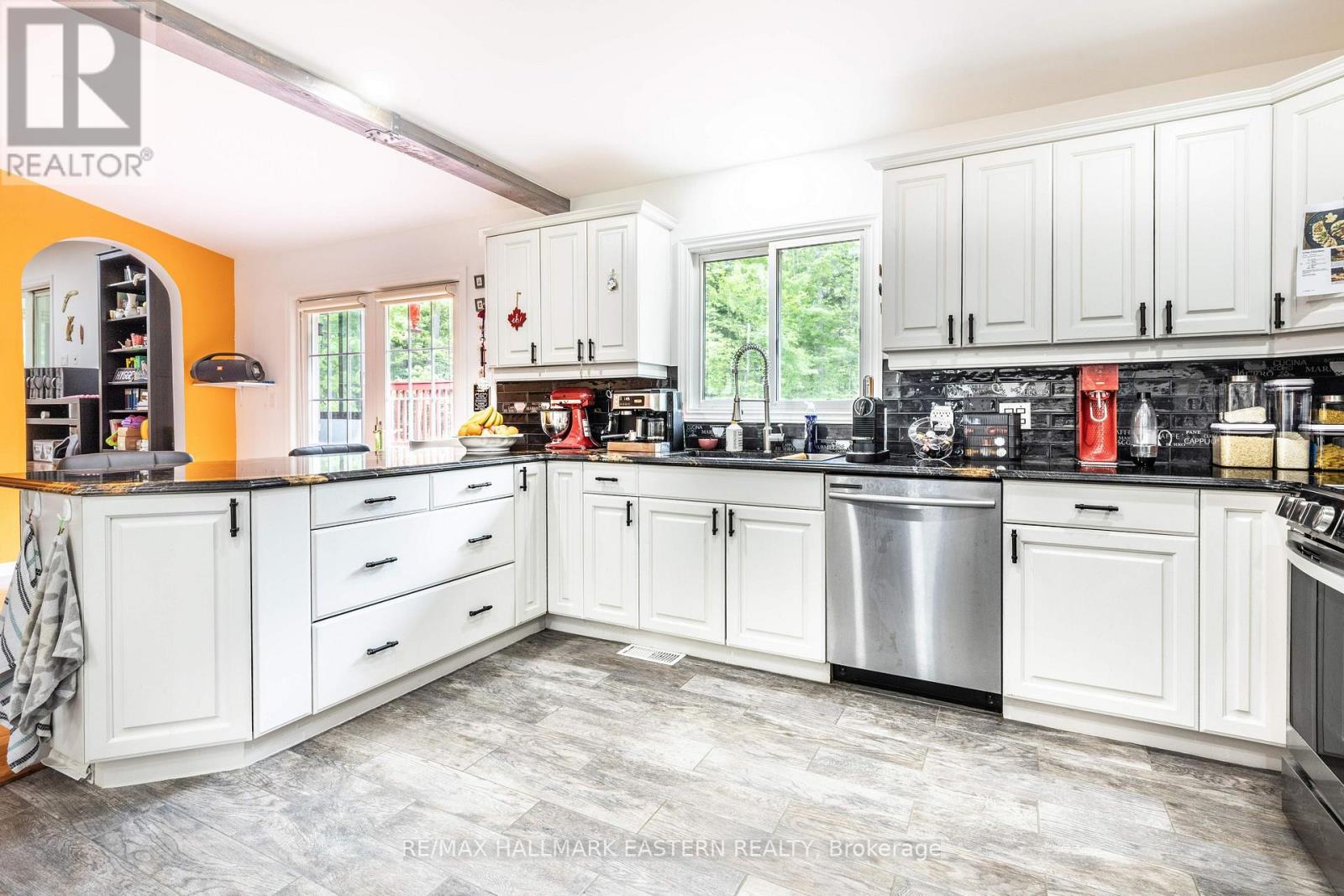 Photo 10 of 7 Juniper Isle Road, Kawartha Lakes ON