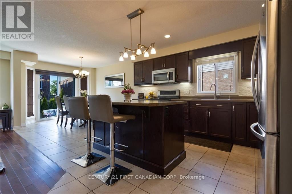 Photo 5 of 3131 Emily Carr Lane, London South ON