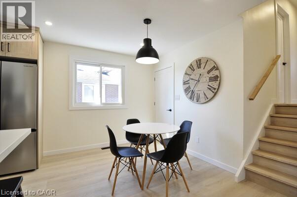 Photo 10 of 30 Grenadier Road, Cambridge ON