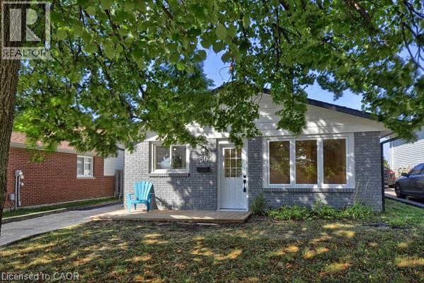 Photo 2 of 30 Grenadier Road, Cambridge ON